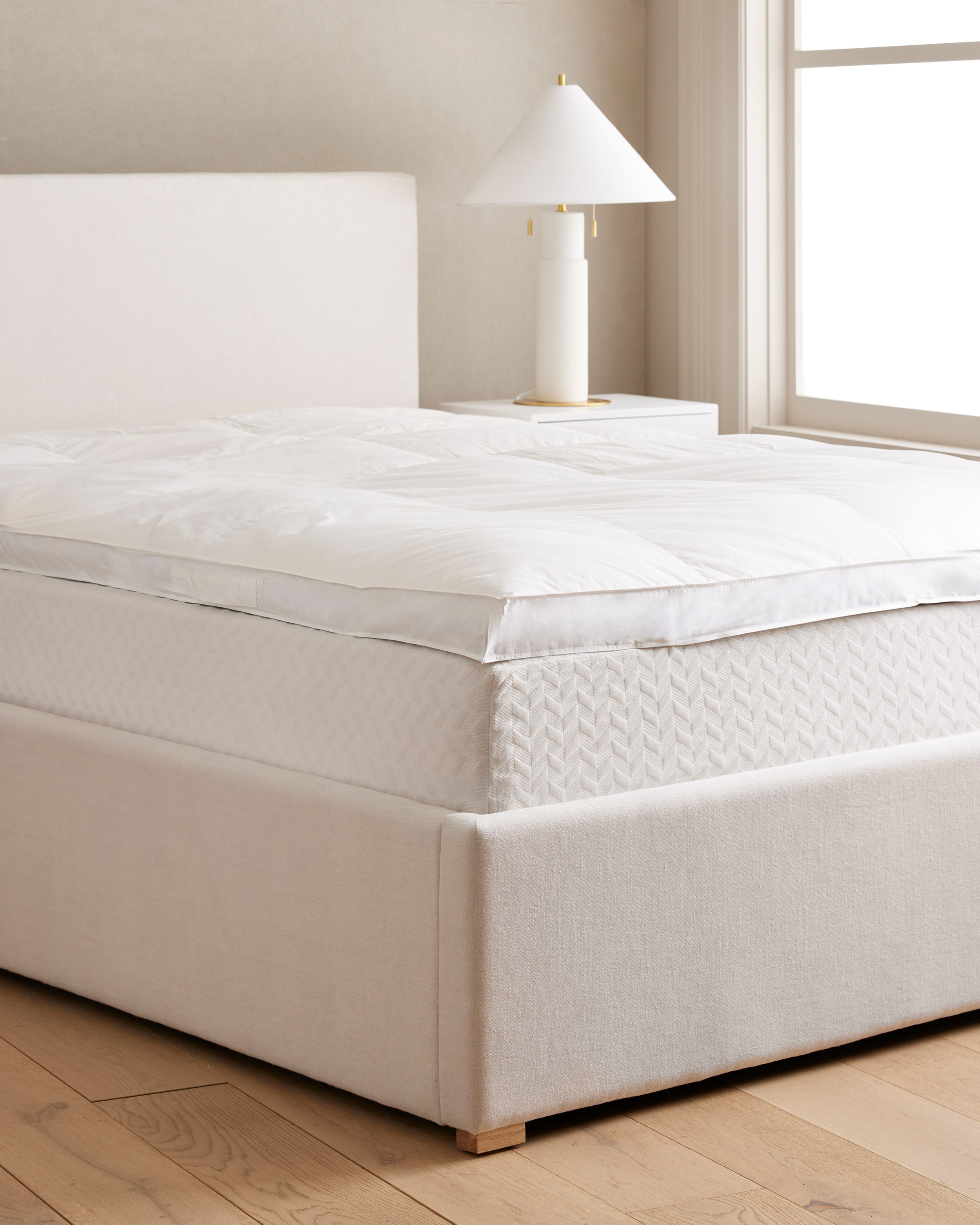 Luxe Downtop Featherbed Mattress Topper