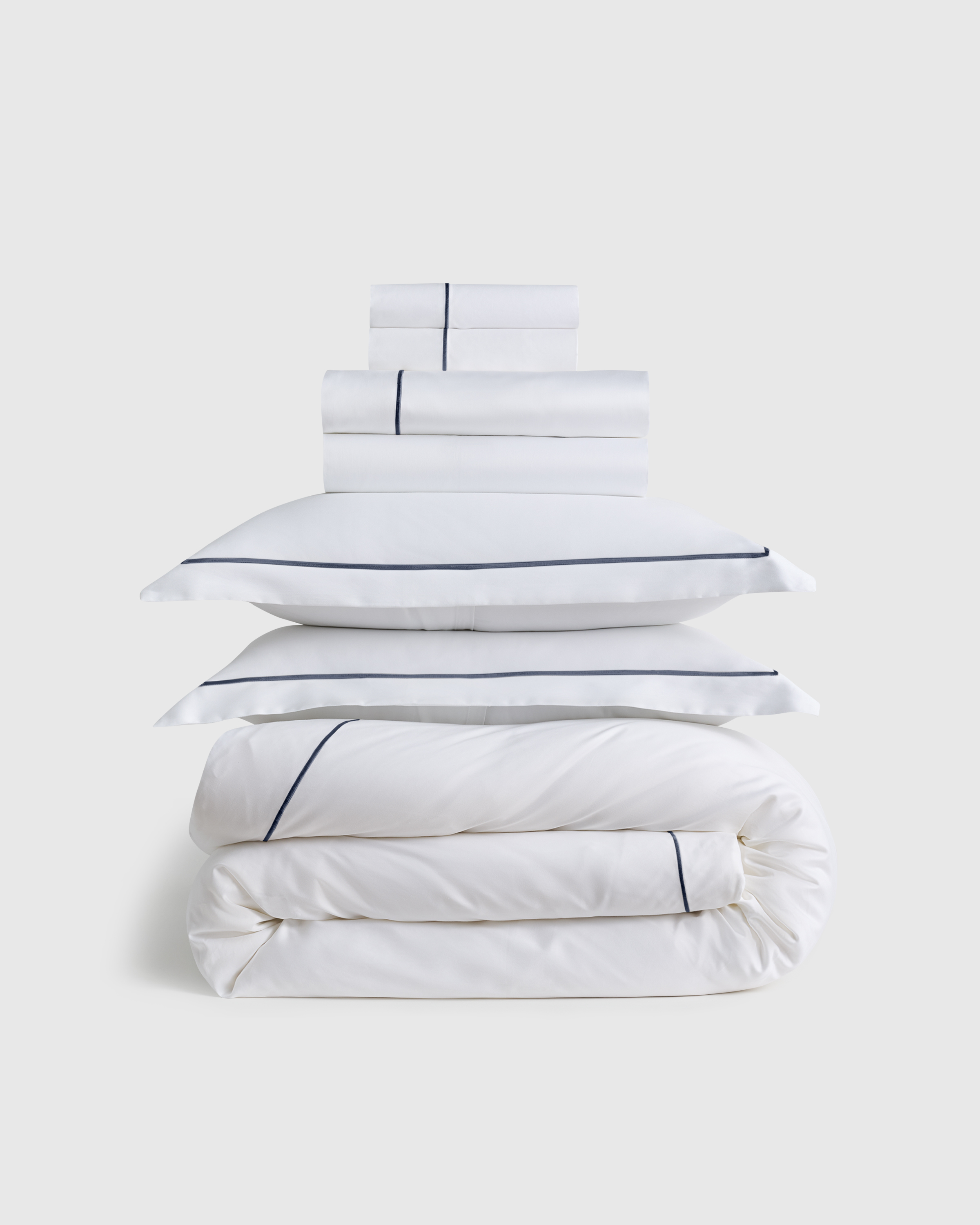 Signature Giza Cotton Sateen Embroidered Deluxe Bedding Bundle