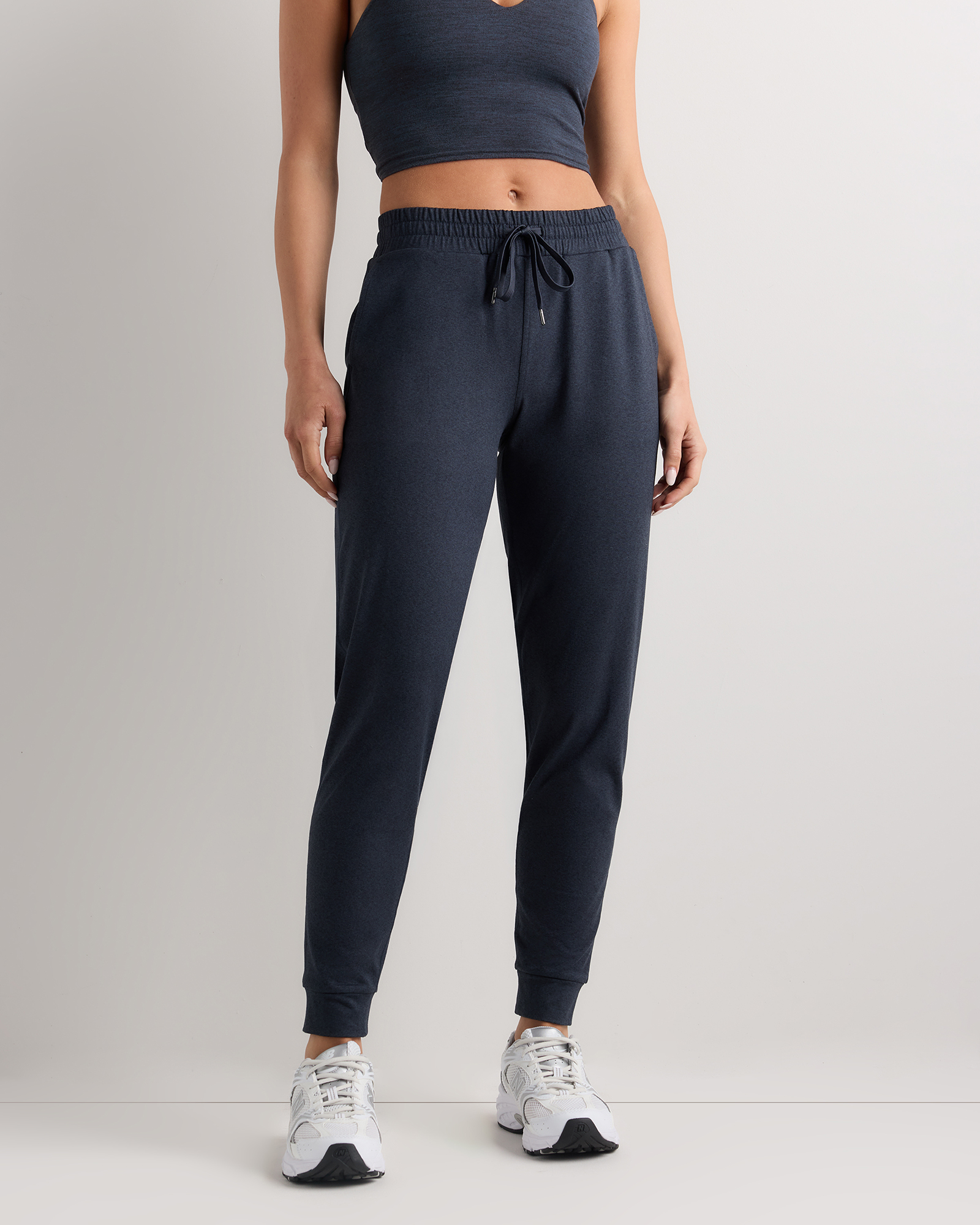 Flowknit Mid-Rise Joggers